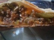 Una foto de calzone de ternera