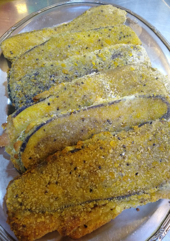 Una foto de Milanesas de berenjenas rellenas
