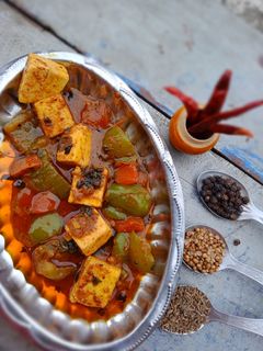 কড়াই পনির(Kadai paneer recipe in Bengali) রেসিপির প্রধান ছবি