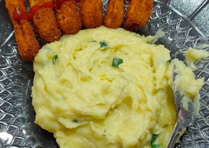 Resep Mashed potato with chicken nugget oleh Wawa Kwan Resep Mashed potato with chicken nugget oleh Wawa Kwan