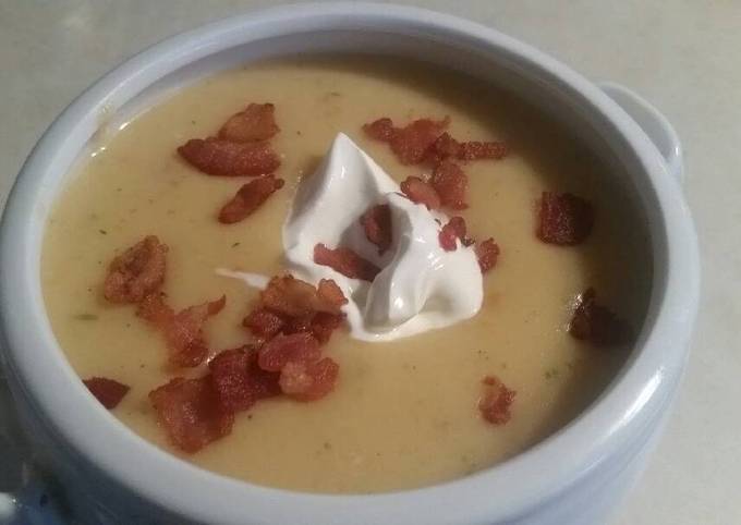 Potato & Bacon Soup recipe main photo