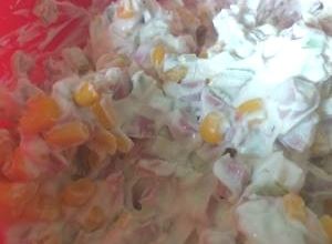 Una foto de Ensalada de Coditos con crema y Jamón