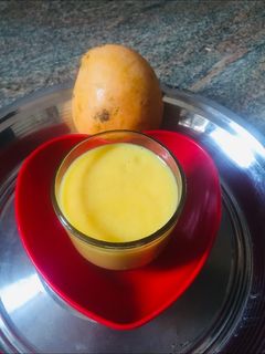 Mango Milk.கடைஸ்டைல்(mango milk recipe in tamil) செய்முறை முக்கிய புகைப்படம்