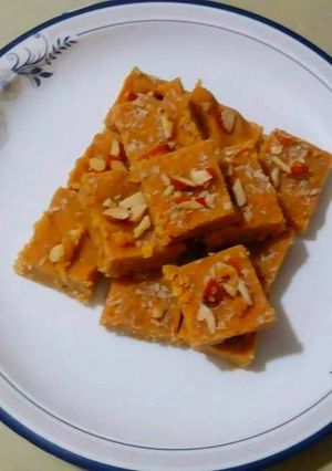 A picture of Besan sweet (gram flour).