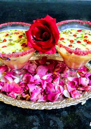 A picture of Fruit Custard.