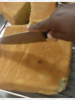 A picture of White cake.
