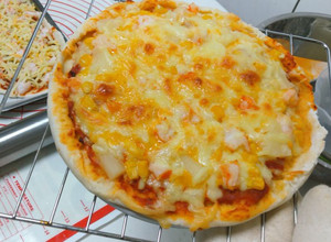 罐頭食品夏威夷披薩🍕（揉麵團＆吐司版本） 的食譜成品照片