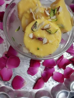 मटका कुल्फ़ी (matka kulfi recipe in Hindi) रेसिपी मुख्य फोटो