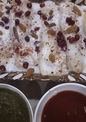 A picture of Stuffed dahi gujia.
