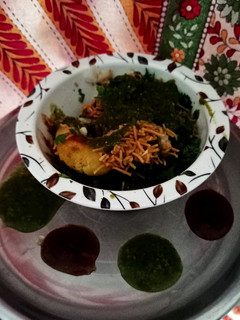 आलू टिक्की चाट(aloo tikki chaat recipe in hindi) रेसिपी मुख्य फोटो