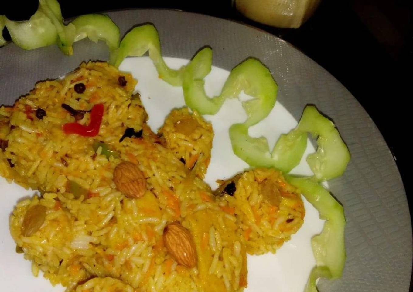 Soya chaap pullav with coconut veg shot