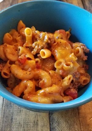 A picture of Cheesy Goulash.