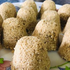 Kakker (glutinous rice flour and jaggery halwa) A picture of Kakker (glutinous rice flour and jaggery halwa).