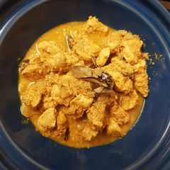 A picture of Chicken in yogurt Masala.