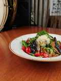 Grilled mushrooms salad