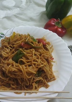 વેજ.નુડલ્સ(veg noodles recipe in Gujarati) રેસીપી મુખ્ય ફોટો