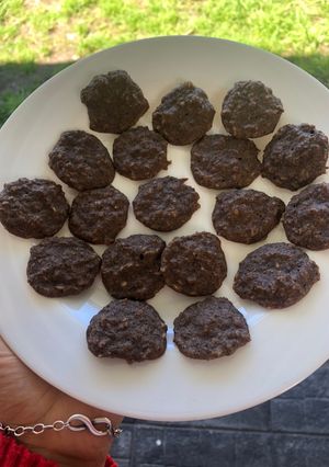Una foto de Galletas de avena, banana y chocolate