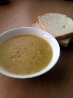 A picture of Vickys Creamy Chicken & Veg Soup + Vegan Option GF DF EF SF NF.