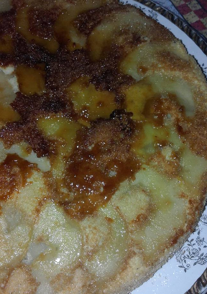 Una foto de Tarta de manzana invertida 😊