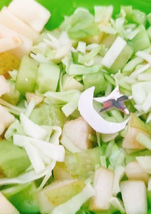 A picture of Green salad.