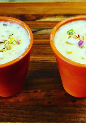 A picture of Two flavored lassi sweet and salty.