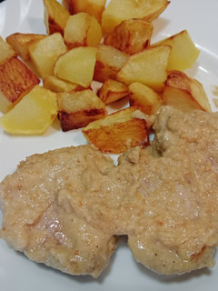 Una foto de Solomillo de cerdo en salsa de almendras