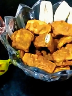 केले की पकौड़ी (Kele ki pakodi recipe in hindi) रेसिपी मुख्य फोटो