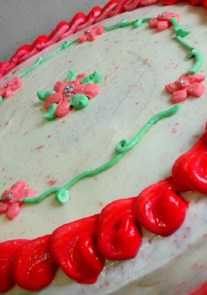 Una foto de Pastel red velvet 🍰