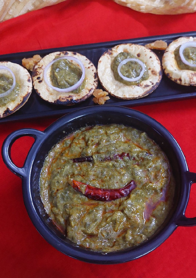 सरसो का साग और मक्की की रोटी (Sarson ka saag aur makki ki roti recipe in hindi) रेसिपी मुख्य फोटो