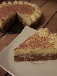 O poză a rețetei Tort cu blat de biscuiți 😋.