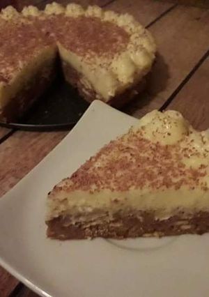 O poză a rețetei Tort cu blat de biscuiți 😋.