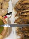 Chicharros con papas arrugadas y mojo verde