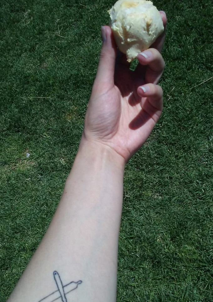 Una foto de Chipa con quesofu y verdeo🦋
