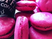 Une photo de ganache macaron