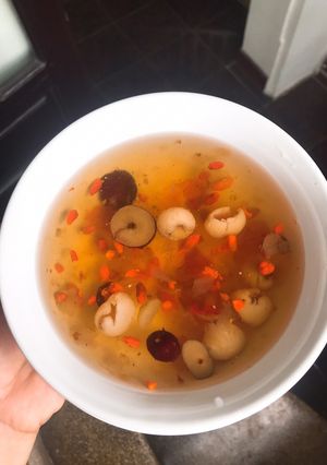 Hình của món Chè dưỡng nhan.