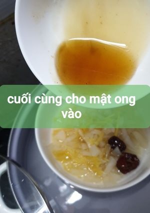 Hình của món Lê chưng đường phèn.