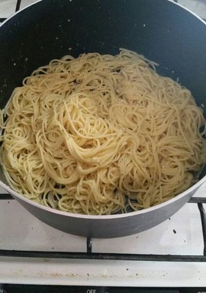 A picture of Parmesan Buttered Noodles.