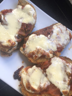 Una foto de Milanesas de Berenjenas 🍆 a la napolitana