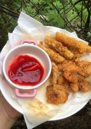 Hình của món Tempura tôm và rau củ.