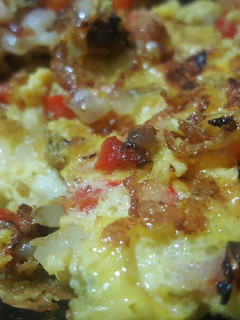 Una foto de Tortitas de huevo con brócoli y mozarrella