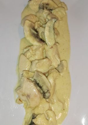 Une photo de Poulet crème curry