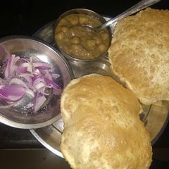 A picture of Chole bhature...