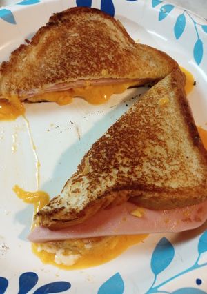 A picture of Grilled Ham and Cheese on White Bread.