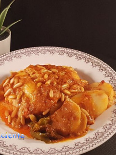 Una foto de Bacalao gratinado con crema de sobrasada y piñones