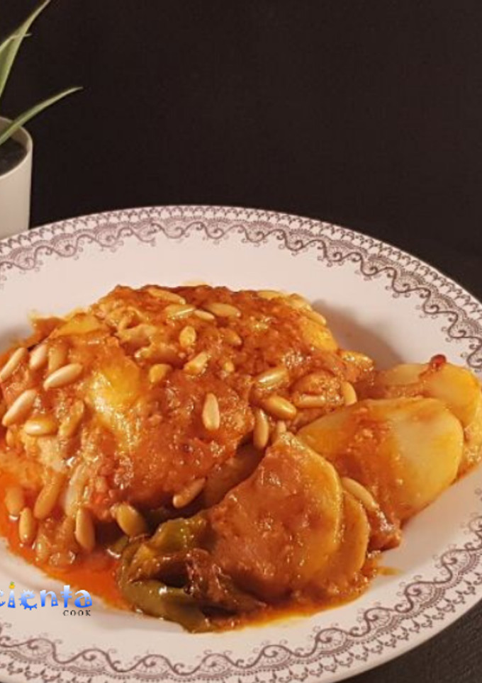 Una foto de Bacalao gratinado con crema de sobrasada y piñones
