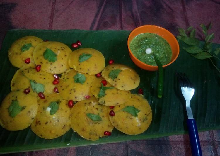 Recipe of Any-night-of-the-week Karnataka idli and thokku coriander leaves chutney