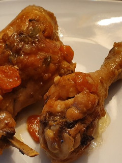 Una foto de Pollo y conejo a la cerveza