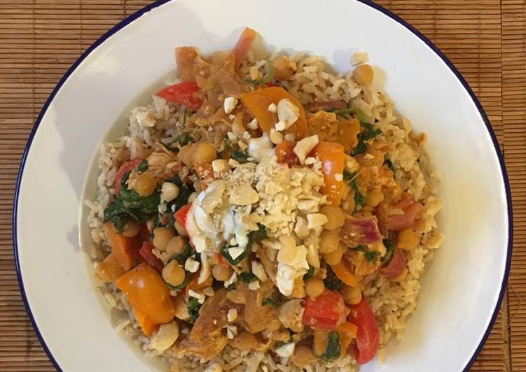 Healthy Recipe of 20min chicken, chickpea &amp; spinach curry - no jars in sight!