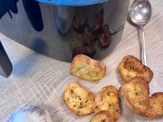 Croûtons à l’ail à l'air fryer