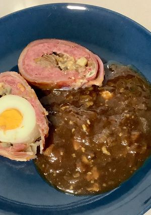 Una foto de Rulos de Carne sorpresa con salsa de Pedro Ximénez